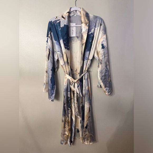 12th Tribe Other - NEW Moana Ivory Multi Printed Kimono / Robe by 12th TribeSize small/medium